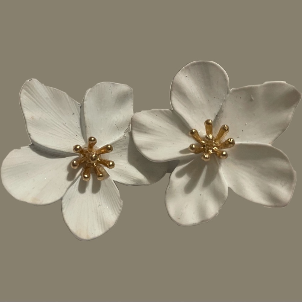 Clay flower earrings